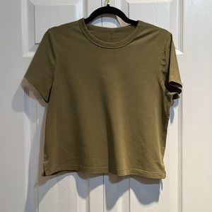 ❤️SOLD❤️Lululemon Classic Fit Cotton Blend T-Shirt in Army Green